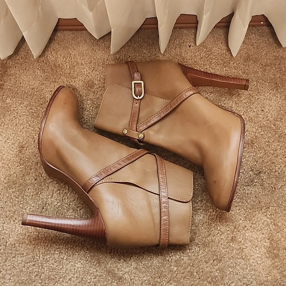 Tory Burch Vicuña Dorese High Heel Booties